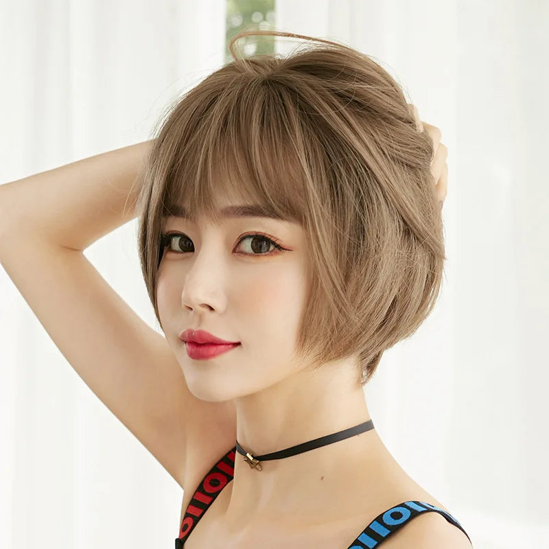 Short SENSE 32CM Wig Woman Short Bob Hair Air Bangs Brown Full Head Cover Short Broken Hair Natural Simulation Chemical Fiber Hair Party Wig