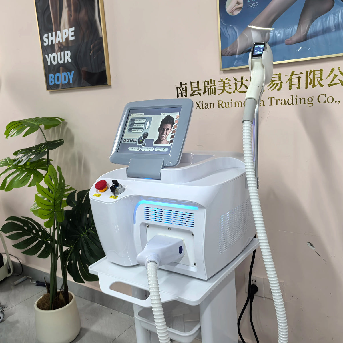 Professional Portable Salon Painless Diode Laser Hair Removal Machine 808nm 1064nm 755nm Triple Wavelength for Business